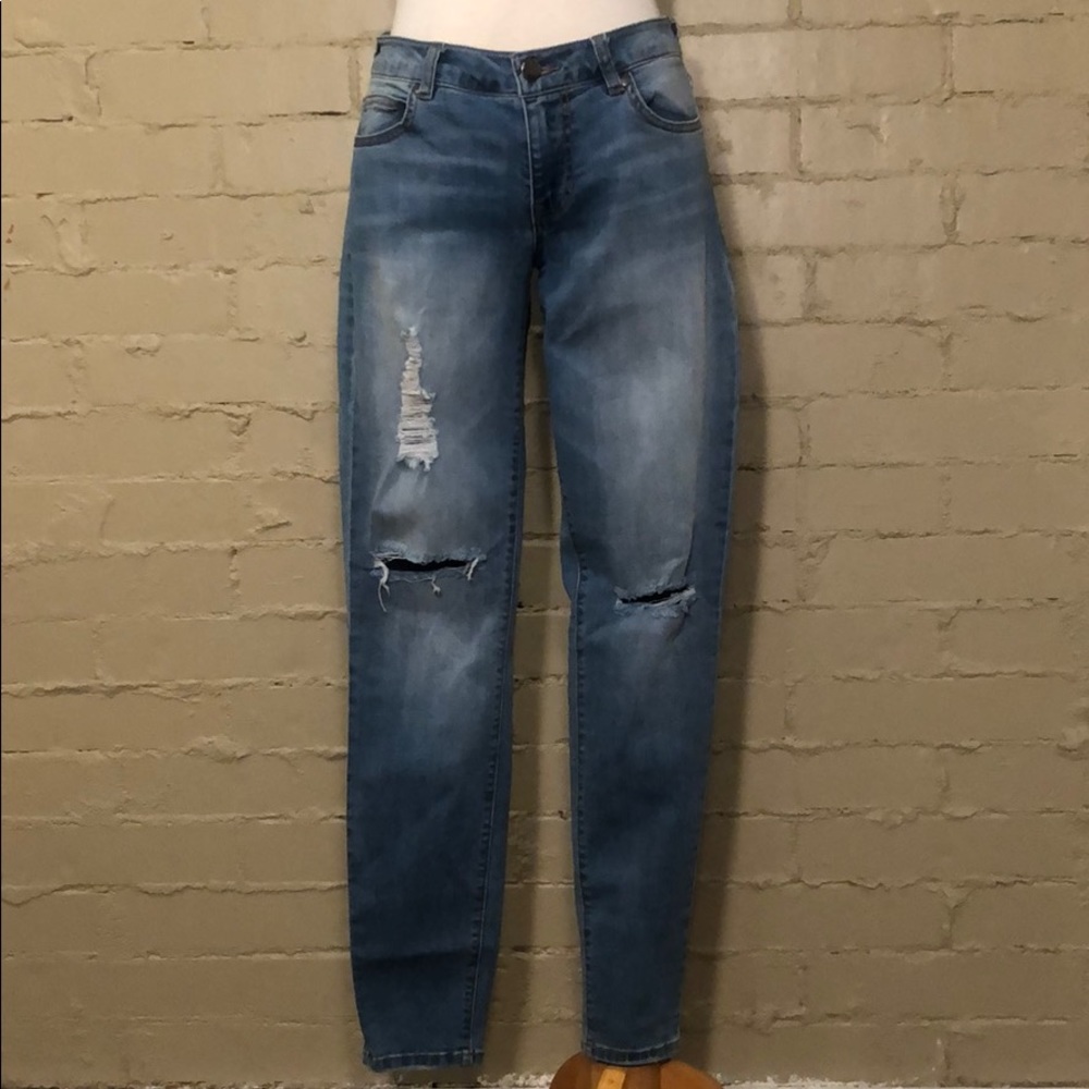 Wild Blue Distressed Denim: 5